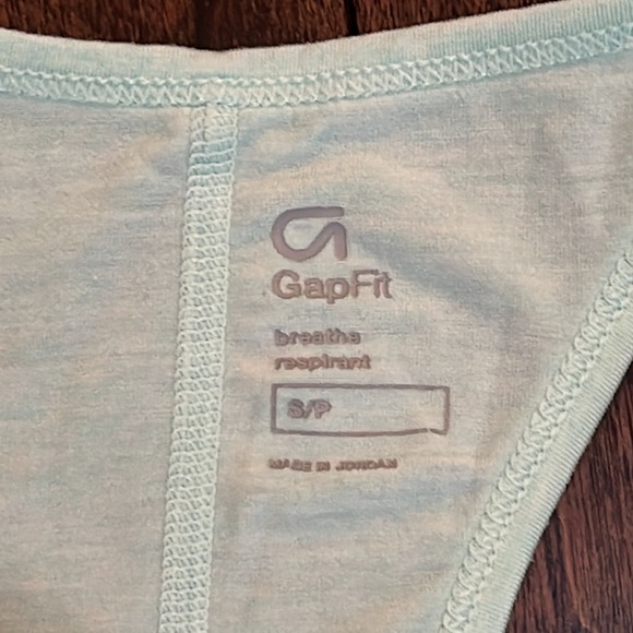 Pair of Gap Fit Tank Tops - Picture 4 of 8